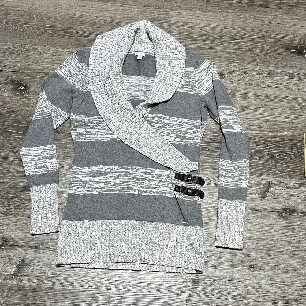 Gray Striped Women's Sweater with Buckle Accents